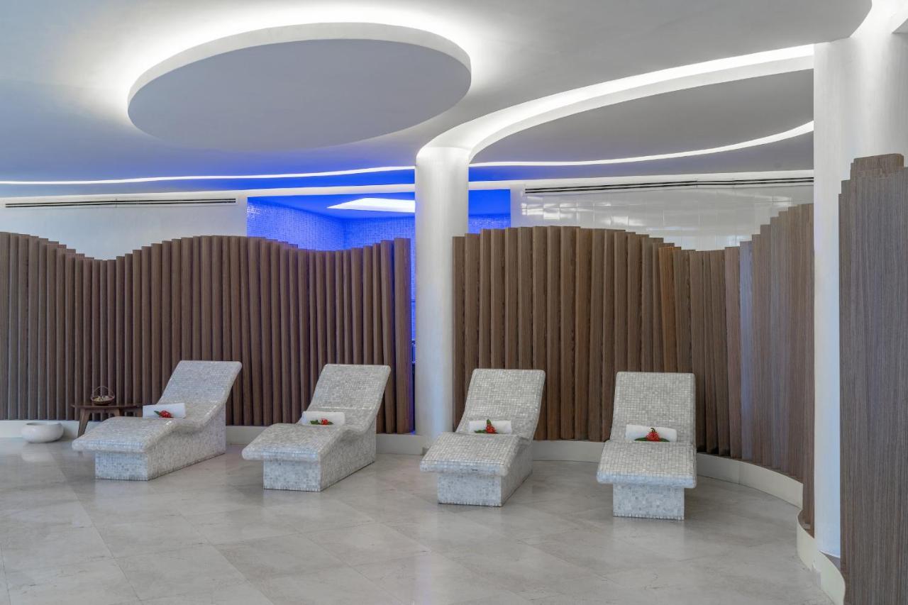 Pyramid Continental Hotel Джуба Екстер'єр фото